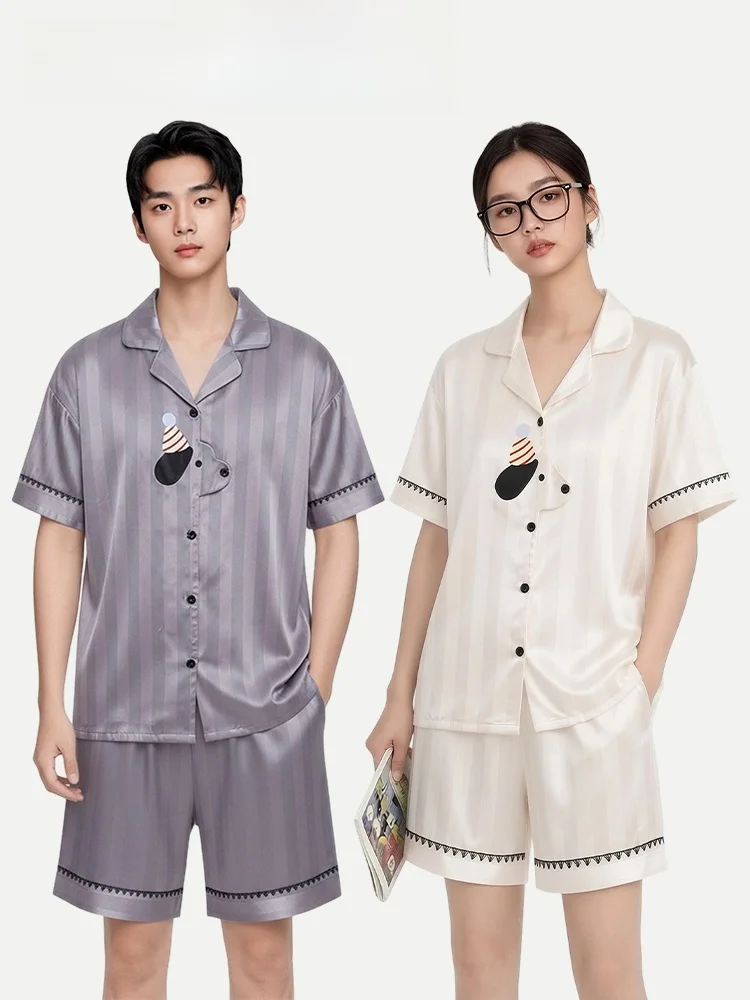 Couple's Summer Ice Silk Short Sleeve Sleepwear Set with Party Hat Home Clothes Suitable for Outdoor Wear Soft Loose Fit
Couple's Summer Ice Silk Short Sleeve Sleepwear Set with Party Hat Home Clothes Suitable for Outdoor Wear Soft Loose Fit