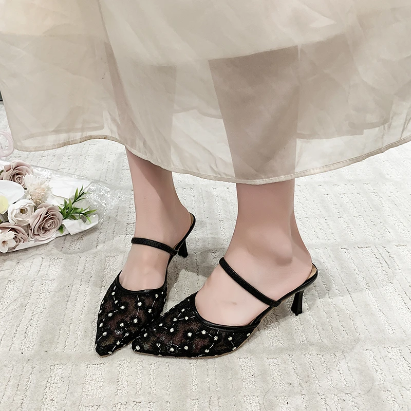 Baotou Half Slippers Women's Summer Outer Wear Flower Lace Mesh Pointed Toe Small Stiletto High Heels
Baotou Half Slippers Women's Summer Outer Wear Flower Lace Mesh Pointed Toe Small Stiletto High Heels