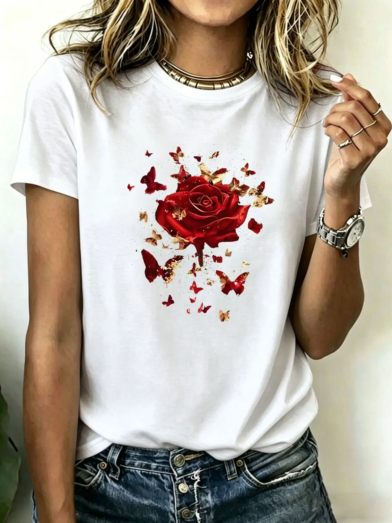 180-gram pure cotton Plus-size women's T-shirt, vibrant red rose and butterfly graphic print, comfortable breathable cotton t
180-gram pure cotton Plus-size women's T-shirt, vibrant red rose and butterfly graphic print, comfortable breathable cotton t
