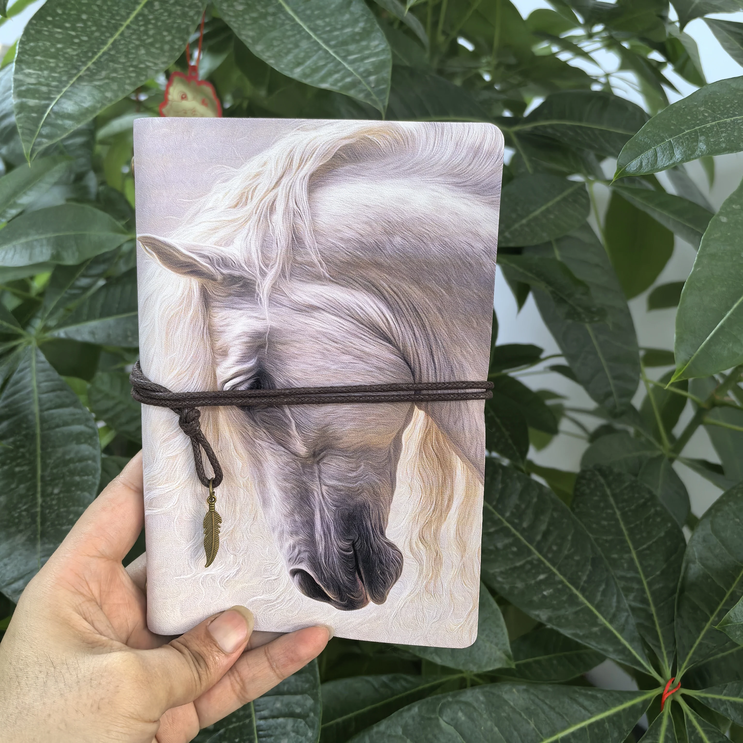 Vintage White Horse Realistic Art Leather Notebook Retro Travel Journal With Feather Pendant Tie Rope Daily Diary Elegant Statio
Vintage White Horse Realistic Art Leather Notebook Retro Travel Journal With Feather Pendant Tie Rope Daily Diary Elegant Statio