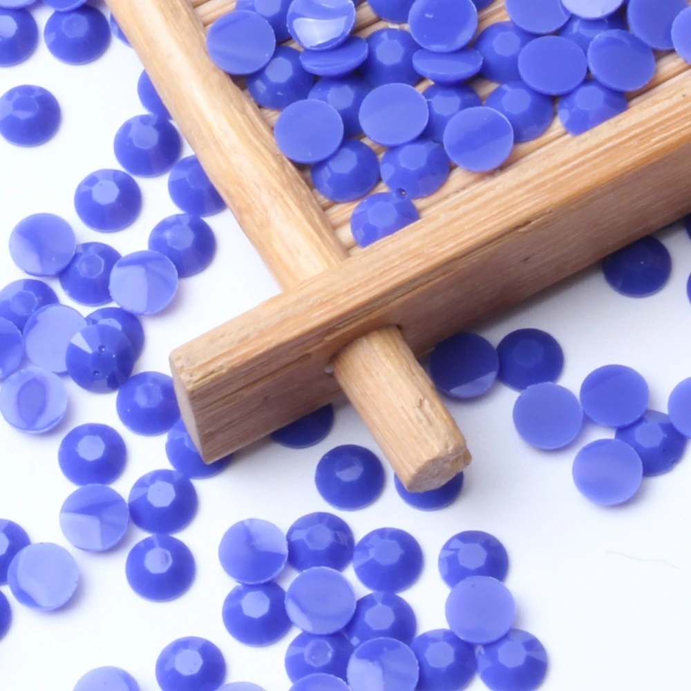 Resin Flat Bottom Violent Bear manicure Diamond 5mm 30000pcs Solid Color Jelly Bottom Nail Art Beauty Dress Decorative Material
Resin Flat Bottom Violent Bear manicure Diamond 5mm 30000pcs Solid Color Jelly Bottom Nail Art Beauty Dress Decorative Material