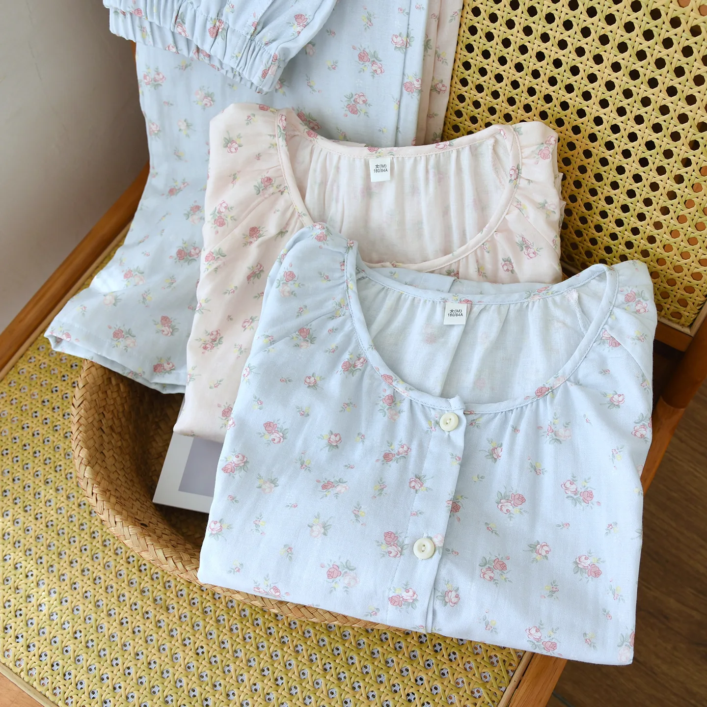 100% Cotton Women's Pajamas 2026 New Spring/Summer Female Sleepwear 2 Piece Set Nightwear Lady Pyjamas Loungewear for Women
100% Cotton Women's Pajamas 2026 New Spring/Summer Female Sleepwear 2 Piece Set Nightwear Lady Pyjamas Loungewear for Women