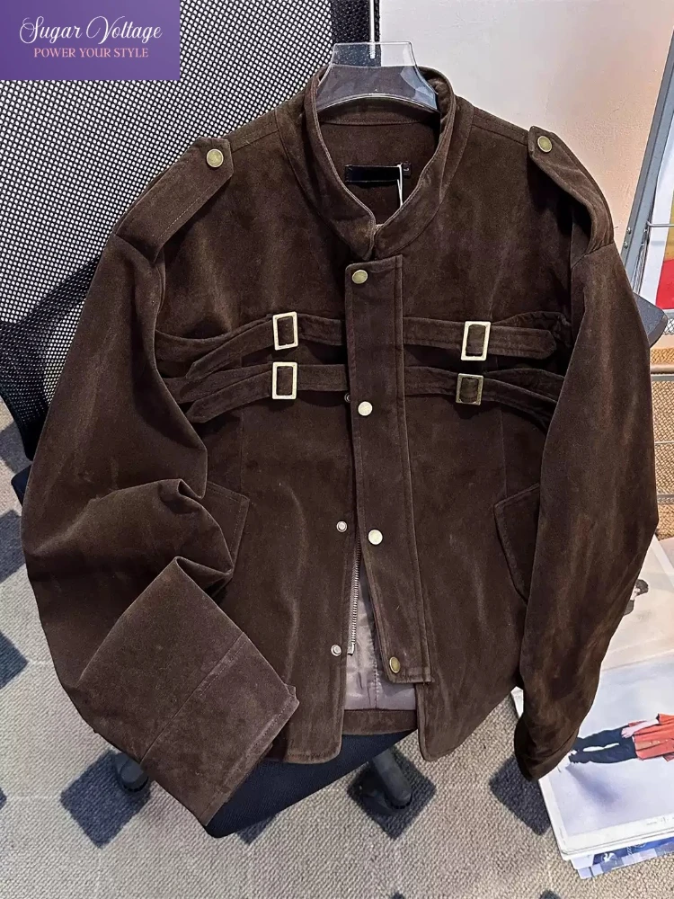 Повседневная замшевая лоскутная короткая куртка в американском стиле ретро, женская ранняя осень, свободная коричневая рабочая одежда, стильные дизайнерские пальто с пряжкой на плечах
Повседневная замшевая лоскутная короткая куртка в американском стиле ретро, женская ранняя осень, свободная коричневая рабочая одежда, стильные дизайнерские пальто с пряжкой на плечах
