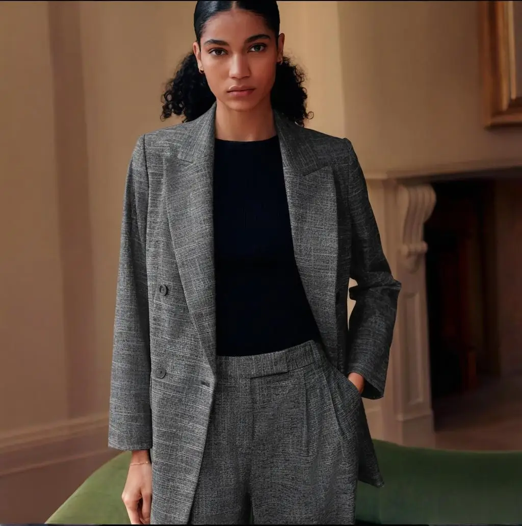 Grey Crosshatch Double Breasted Longline Blazer Women's 2 Piece Suit Set Business Casual Work Outfits Pantsuit Set Customize
Grey Crosshatch Double Breasted Longline Blazer Women's 2 Piece Suit Set Business Casual Work Outfits Pantsuit Set Customize