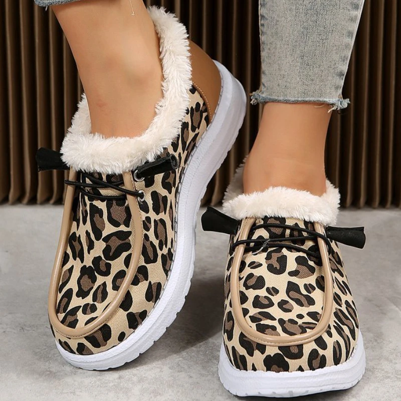 Leopard Print Cotton Shoes Women's Winter Flat Bottom Round Toe Snow Boots Lightweight Large Size Shoes Botas De Invierno Mujer
Leopard Print Cotton Shoes Women's Winter Flat Bottom Round Toe Snow Boots Lightweight Large Size Shoes Botas De Invierno Mujer