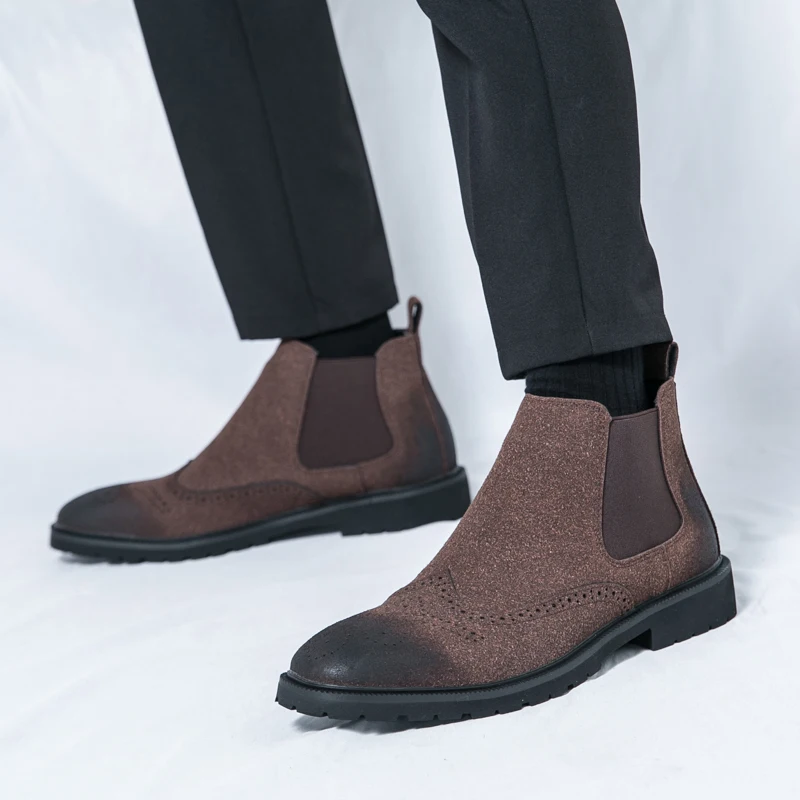 New Brand Men Carved Breathable Casual High Top Leather Boots Spring Men Fashion Frosted Leather Comfortable Pointed Short Boots
New Brand Men Carved Breathable Casual High Top Leather Boots Spring Men Fashion Frosted Leather Comfortable Pointed Short Boots
