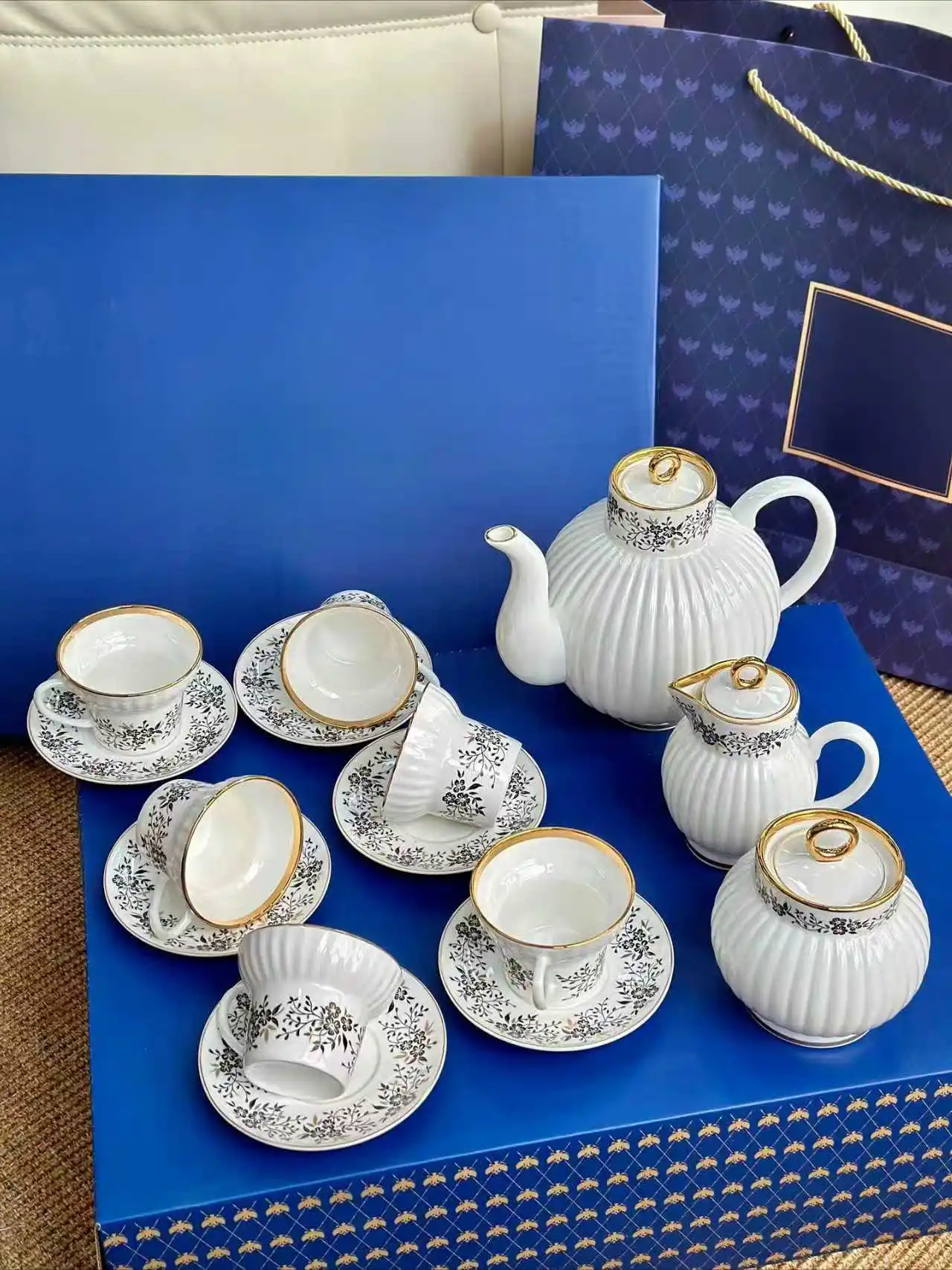 25 Stylish High-end Bone China Cups/coffee Cups/afternoon Tea Cups/fashionable High-end Gifts, High-end Afternoon Tea Cup Sets
25 Stylish High-end Bone China Cups/coffee Cups/afternoon Tea Cups/fashionable High-end Gifts, High-end Afternoon Tea Cup Sets