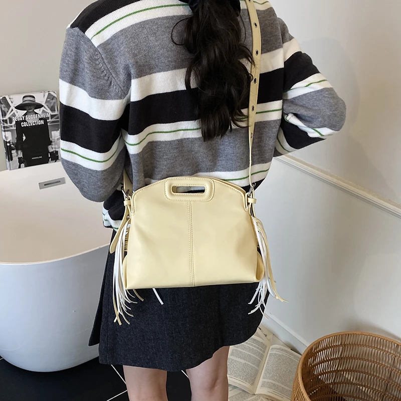 Women's Tote Bag Large Capacity Leather Classic Vintage Designer Paris Fashion Best Superstar Show
Women's Tote Bag Large Capacity Leather Classic Vintage Designer Paris Fashion Best Superstar Show