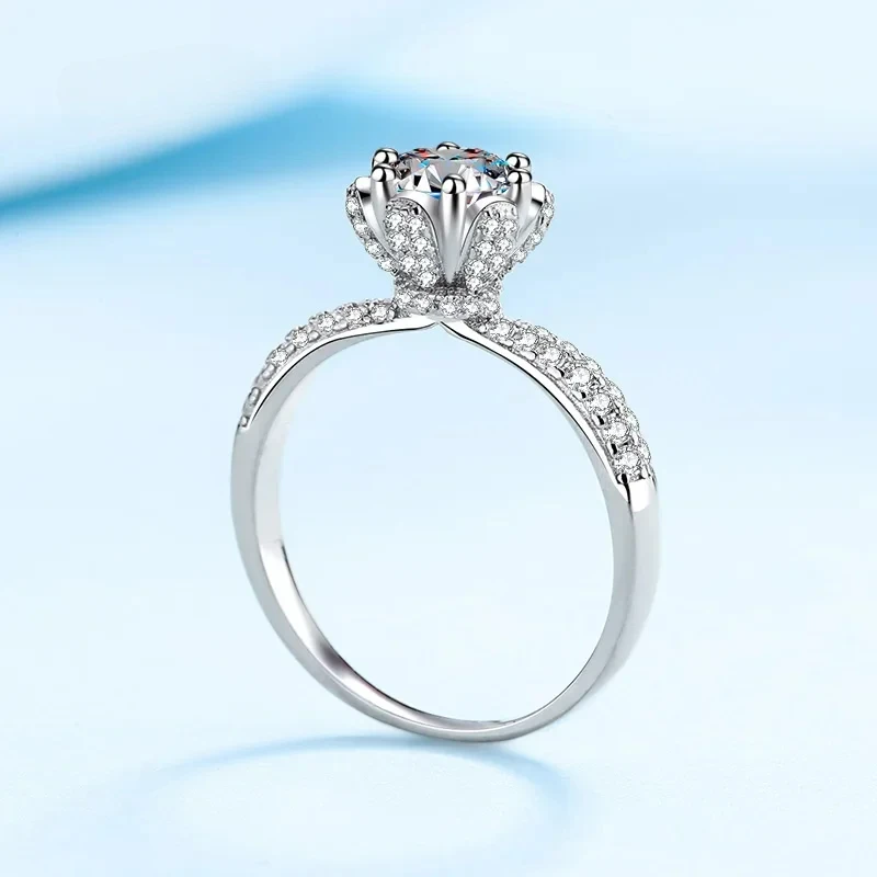 Luxury Platinum Pt950 Rings for Women, 1-5 Carat Sparkling Ice Queen Diamond Moissanite Ring Lady Wedding Bands Fine Jewelry
Luxury Platinum Pt950 Rings for Women, 1-5 Carat Sparkling Ice Queen Diamond Moissanite Ring Lady Wedding Bands Fine Jewelry
