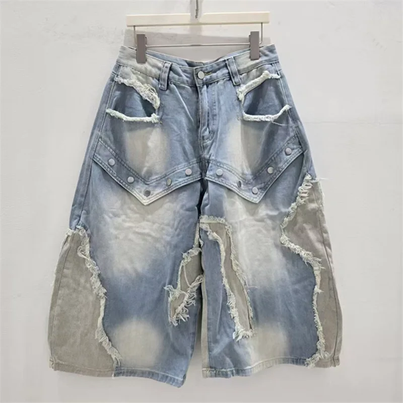 2026 Summer New American Retro Distressed Frayed Hem Design Loose Fit Slimming Casual Wide Leg Denim Midi Jeans for Women
2026 Summer New American Retro Distressed Frayed Hem Design Loose Fit Slimming Casual Wide Leg Denim Midi Jeans for Women
