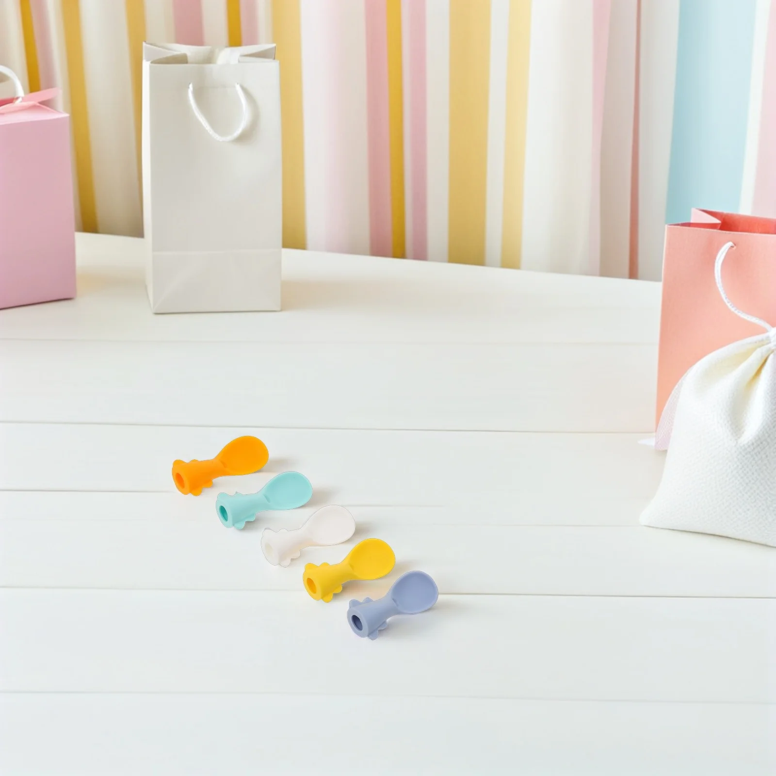 Набор из 5 дорожных контейнеров для детских приборов с креплением для ложек, для пакетиков с детским питанием, непроливающиеся ложки для кормления, прозрачный футляр для столовых приборов, легко использовать
Набор из 5 дорожных контейнеров для детских приборов с креплением для ложек, для пакетиков с детским питанием, непроливающиеся ложки для кормления, прозрачный футляр для столовых приборов, легко использовать