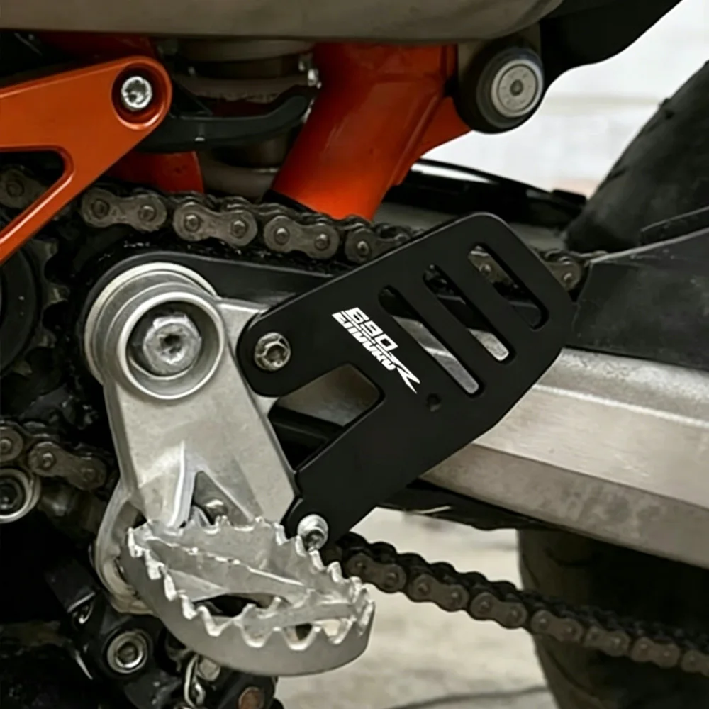 For 690 Enduro/SMC/R 2008-2026 for Husqvarna 701 Enduro/Supermoto 2016-2026 for Gas Gas ES700 /SM700 Heel Guard Cover Protector
For 690 Enduro/SMC/R 2008-2026 for Husqvarna 701 Enduro/Supermoto 2016-2026 for Gas Gas ES700 /SM700 Heel Guard Cover Protector