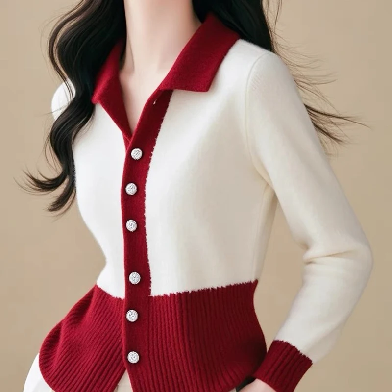 French Commuter Lapel Single-breasted Knitted Top Women's New Red and White Contrast Waist Sweater Chic Inner Cardigan Outwear
French Commuter Lapel Single-breasted Knitted Top Women's New Red and White Contrast Waist Sweater Chic Inner Cardigan Outwear