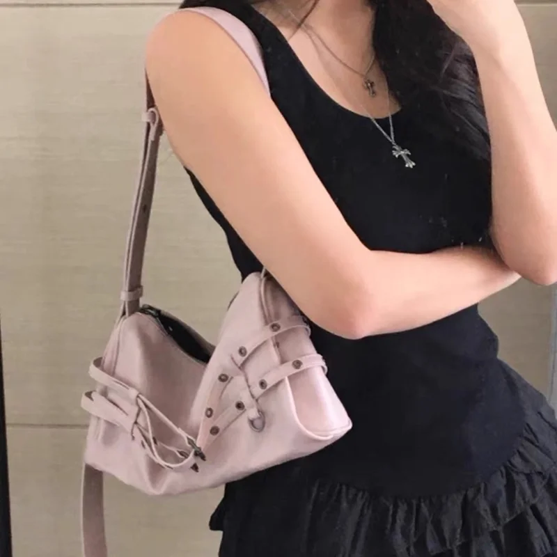 Винтажная кожаная сумка-шоппер в корейском стиле из мягкой кожи с пряжкой, на одно плечо, женская, высококачественная, модная
Винтажная кожаная сумка-шоппер в корейском стиле из мягкой кожи с пряжкой, на одно плечо, женская, высококачественная, модная