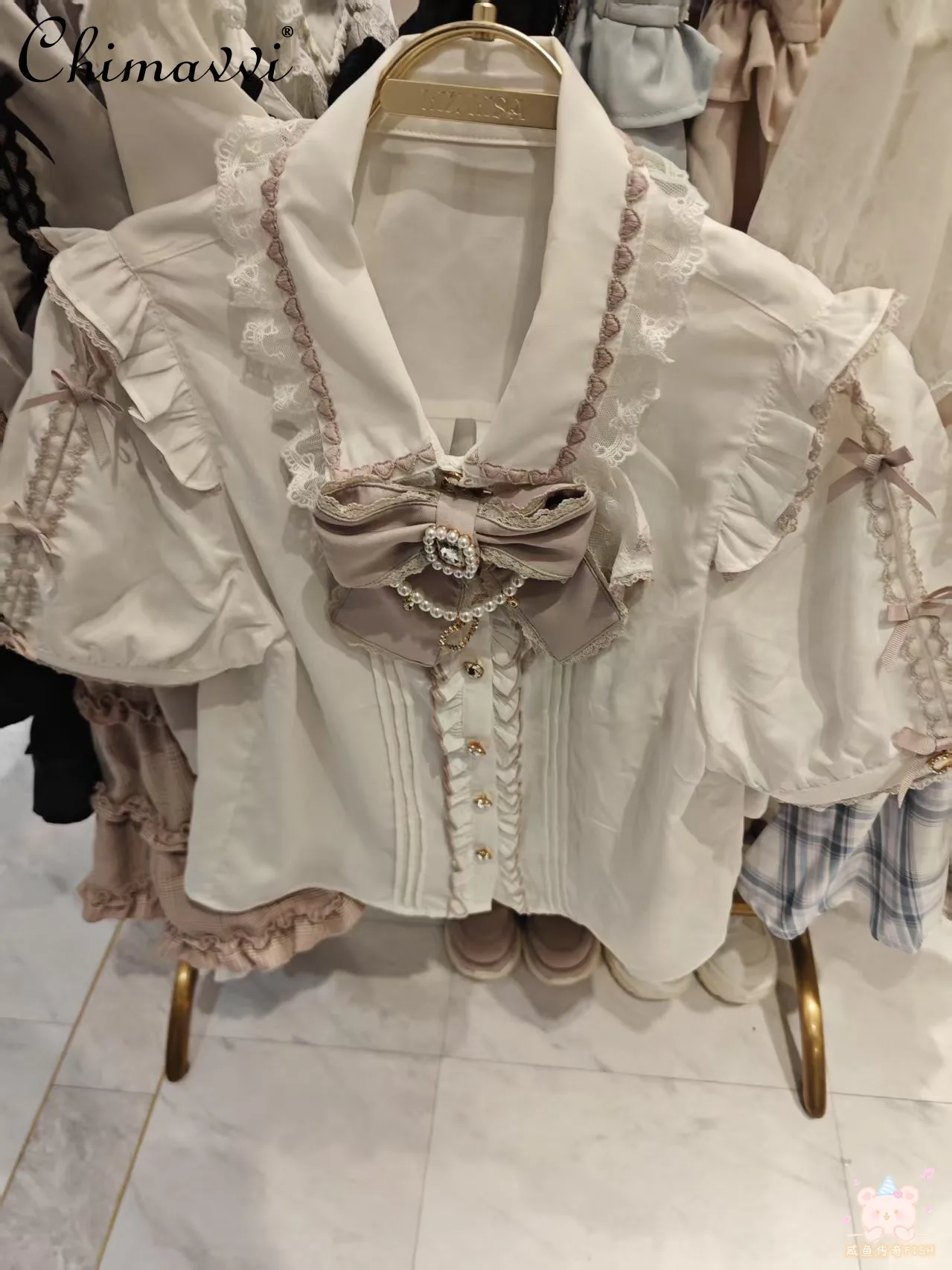 Liz New Japanese Mass-produced Lolita Shirt Cute Bow Chain Love Pendant Princess Short Sleeve Sweet Girl Women's Tops Blouse
Liz New Japanese Mass-produced Lolita Shirt Cute Bow Chain Love Pendant Princess Short Sleeve Sweet Girl Women's Tops Blouse