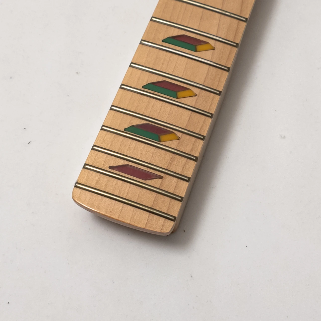 Maple Guitar Neck 25.5" 22 Frets Maple Fingerboard Modern C Right Hand Bolt On Headstock Truss Rod Replacement Neck
Maple Guitar Neck 25.5" 22 Frets Maple Fingerboard Modern C Right Hand Bolt On Headstock Truss Rod Replacement Neck