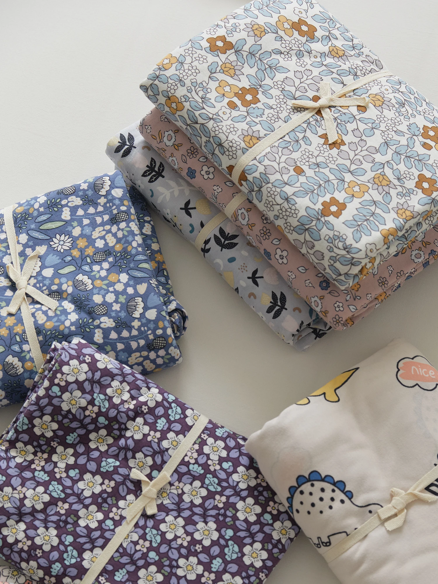 Sharemily Pure Cotton Knitted Floral Bedding Single Piece Cartoon Pattern Breathable Night Sweats Absorbent Comfortable Sheets
Sharemily Pure Cotton Knitted Floral Bedding Single Piece Cartoon Pattern Breathable Night Sweats Absorbent Comfortable Sheets