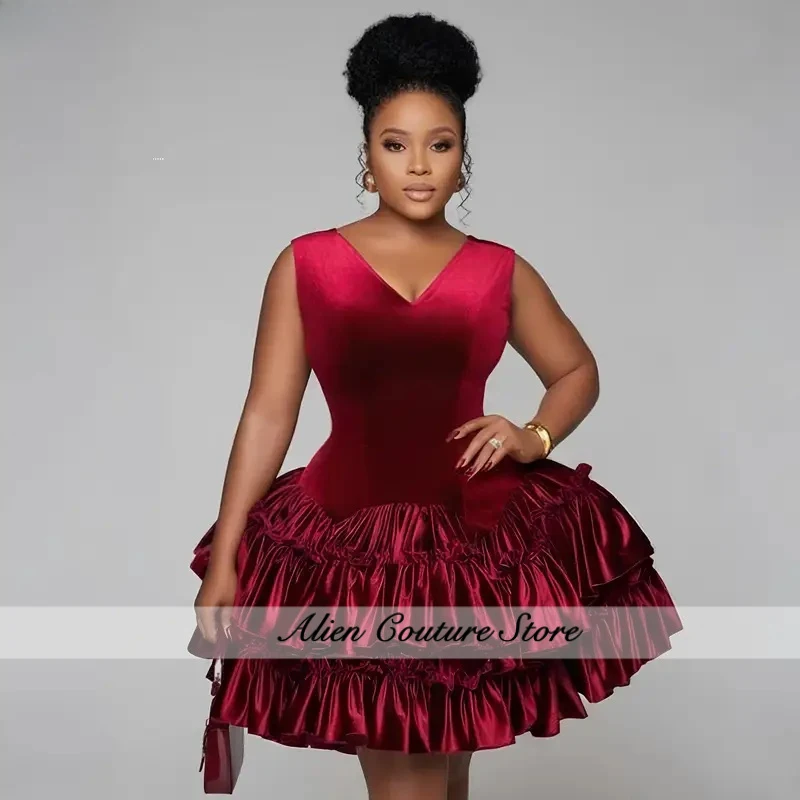 Burgundy Sexy Velvet Cocktail Dress V-neck Ruffle Layered Short Party Gown Tight Corset Ball Gown Vestdos De Fiesta Customized
Burgundy Sexy Velvet Cocktail Dress V-neck Ruffle Layered Short Party Gown Tight Corset Ball Gown Vestdos De Fiesta Customized