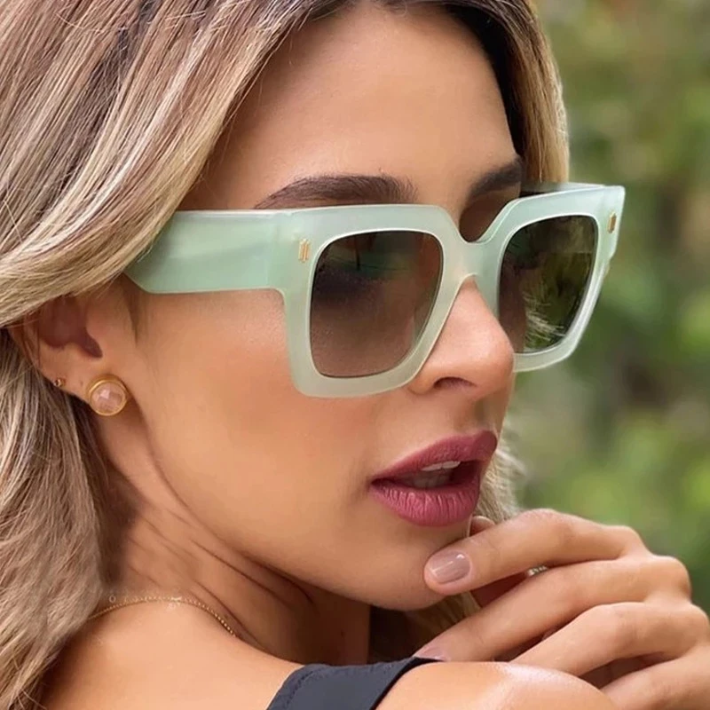 MIZHO Gradient Oversized Sunglasses Women Retro Green Square High Quality Yellow Sun Glasses for Mujer Brand Oculos
MIZHO Gradient Oversized Sunglasses Women Retro Green Square High Quality Yellow Sun Glasses for Mujer Brand Oculos