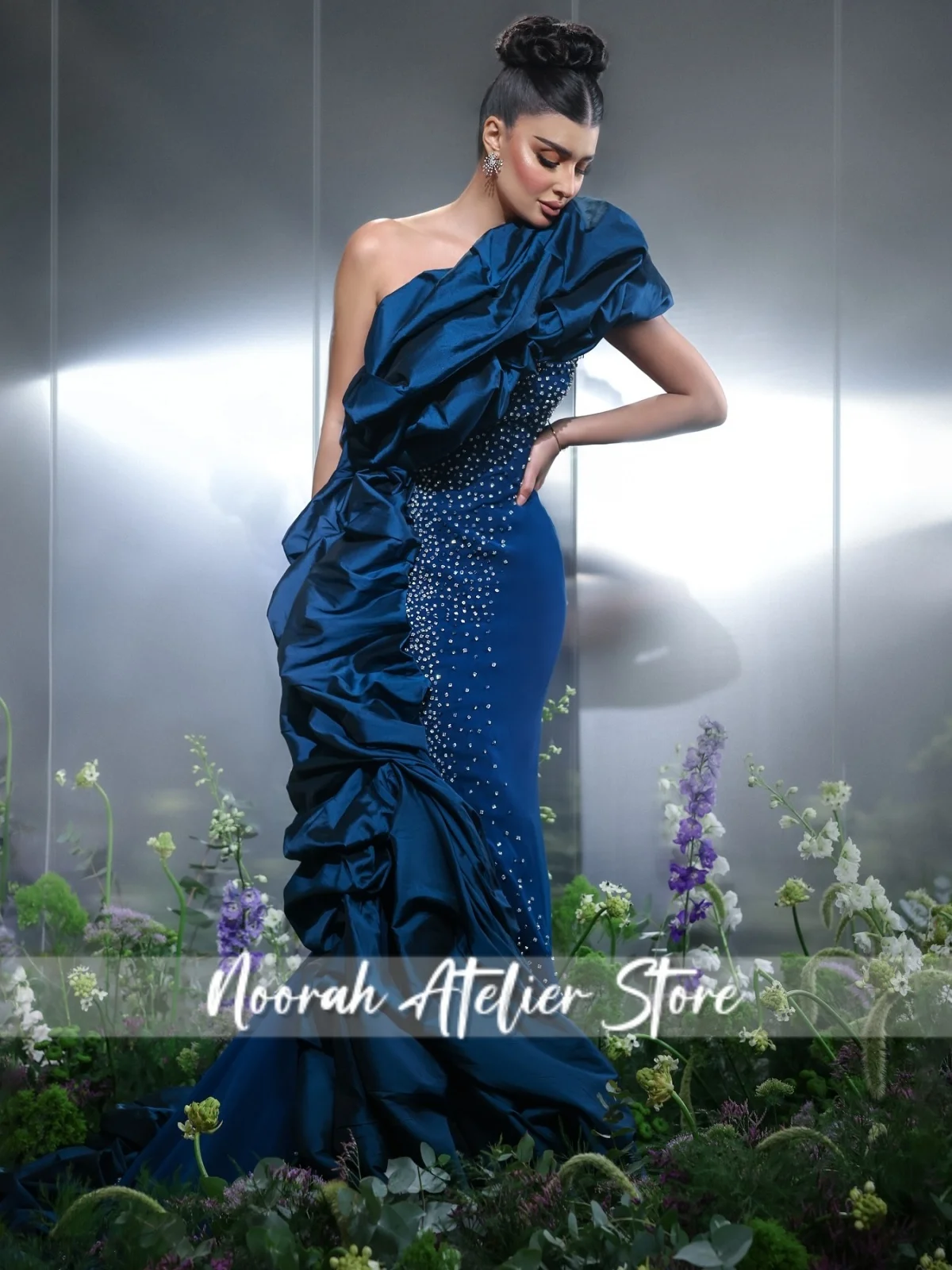 Fashion Deep Sea Blue One Shoulder Beads luxurious women's Evening Dresses Tiered Stain 2025 Women Dubai Party Dress Customized
Fashion Deep Sea Blue One Shoulder Beads luxurious women's Evening Dresses Tiered Stain 2025 Women Dubai Party Dress Customized