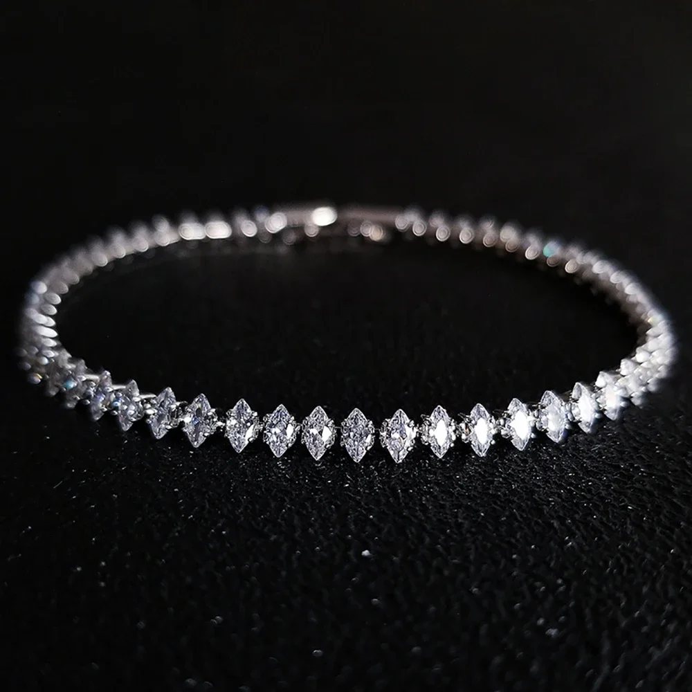2025 New Marquise Oval Square Cut Luxury Silver Gold Color Hand Tennis Bracelet Bangle for Women Men Party Gift Jewelry Design
2025 New Marquise Oval Square Cut Luxury Silver Gold Color Hand Tennis Bracelet Bangle for Women Men Party Gift Jewelry Design