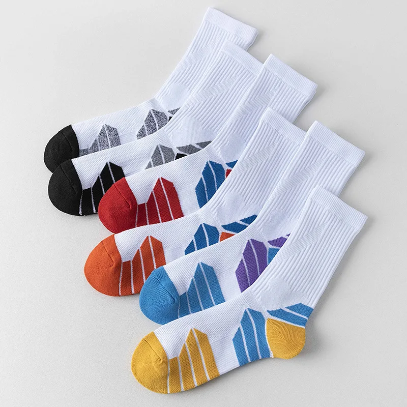 Gradient color sports muscle compression socks for women's professional fitness, running, skipping rope, pressure, slimming
Gradient color sports muscle compression socks for women's professional fitness, running, skipping rope, pressure, slimming