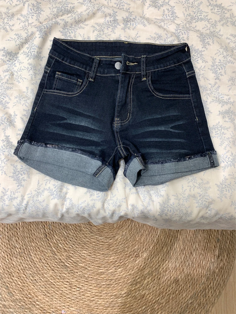 Oversized American Retro Denim Shorts Women Summer New Low Waist Slim Edge Roll Wrap Hip Hot Pants Hot Girls Style Short Jeans
Oversized American Retro Denim Shorts Women Summer New Low Waist Slim Edge Roll Wrap Hip Hot Pants Hot Girls Style Short Jeans