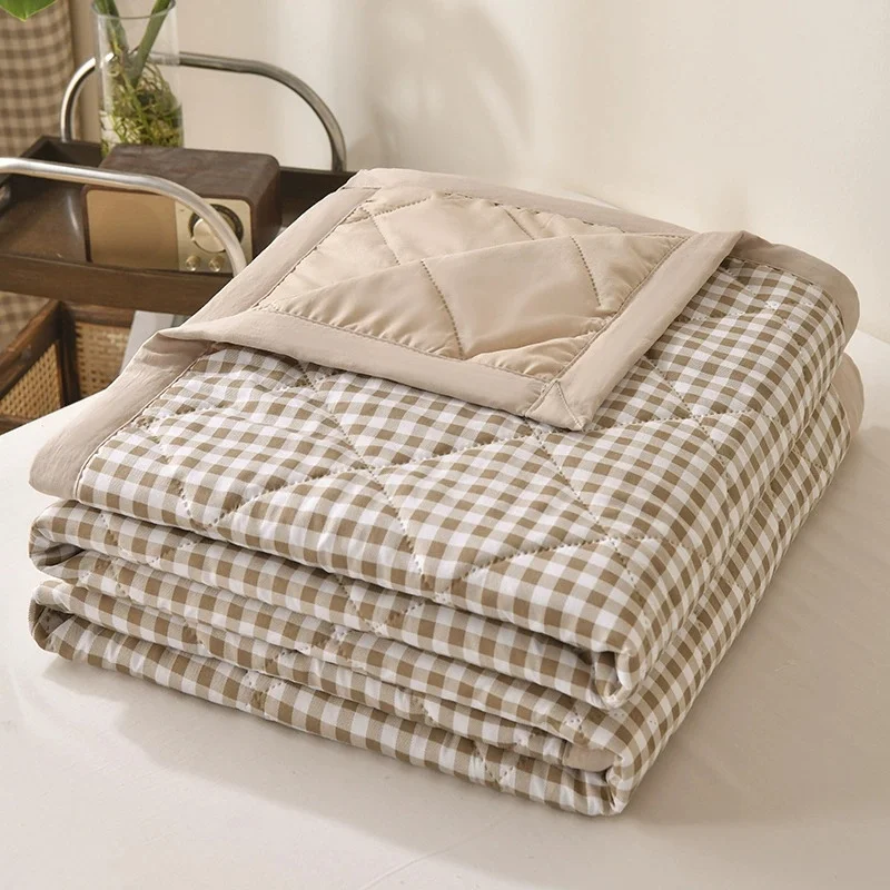 Summer Quilt Summer Cool Quilt Air Conditioner Quilt Plaid Skin-friendly Quilts Breathable Double Soft Comfortable Blanket
Summer Quilt Summer Cool Quilt Air Conditioner Quilt Plaid Skin-friendly Quilts Breathable Double Soft Comfortable Blanket