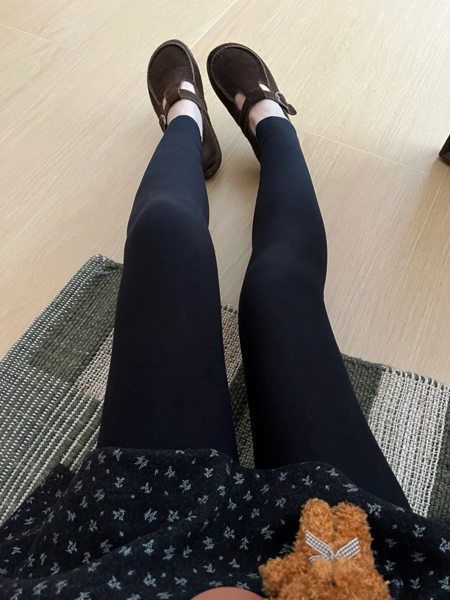 Брюки для йоги с высокой талией, женские утягивающие леггинсы, повседневные длинные брюки с высокой талией, подтягивающие ягодицы, модные, не облегающие
Брюки для йоги с высокой талией, женские утягивающие леггинсы, повседневные длинные брюки с высокой талией, подтягивающие ягодицы, модные, не облегающие