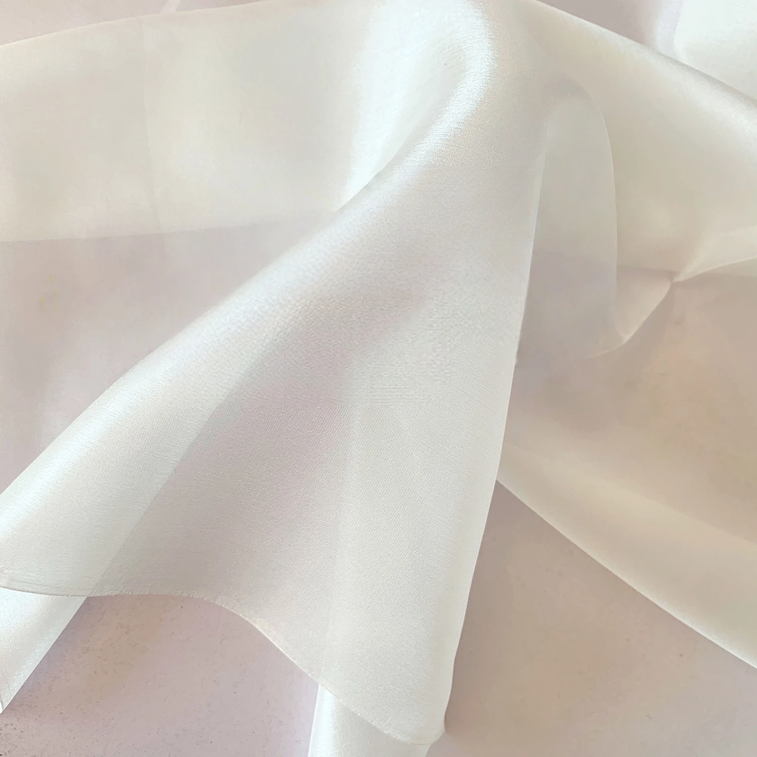 Ткань для пончи из 100% чистого шелка шелковицы, 5 мм, ширина 45 дюймов, 18 Г/кв., натуральная белая ткань, 20 метров, маленькая, оптовая продажа,
Ткань для пончи из 100% чистого шелка шелковицы, 5 мм, ширина 45 дюймов, 18 Г/кв., натуральная белая ткань, 20 метров, маленькая, оптовая продажа,