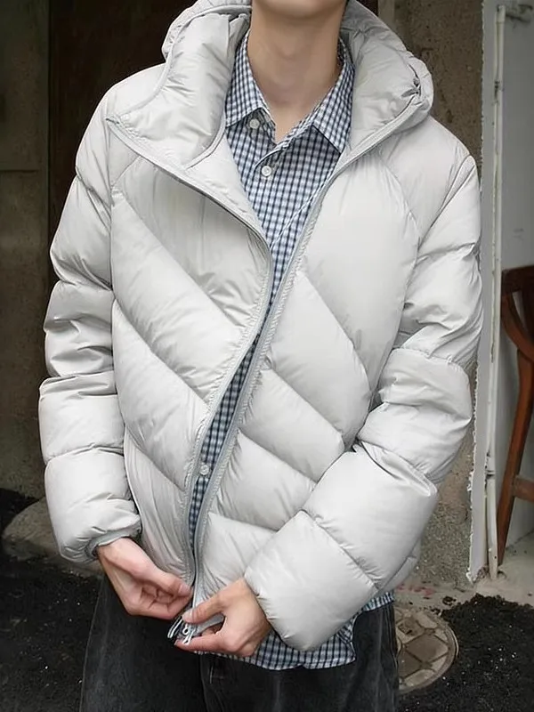 Мужская утепленная легкая куртка свободного кроя с капюшоном на молнии, повседневная, молодежная, модная, для ежедневной носки
Мужская утепленная легкая куртка свободного кроя с капюшоном на молнии, повседневная, молодежная, модная, для ежедневной носки