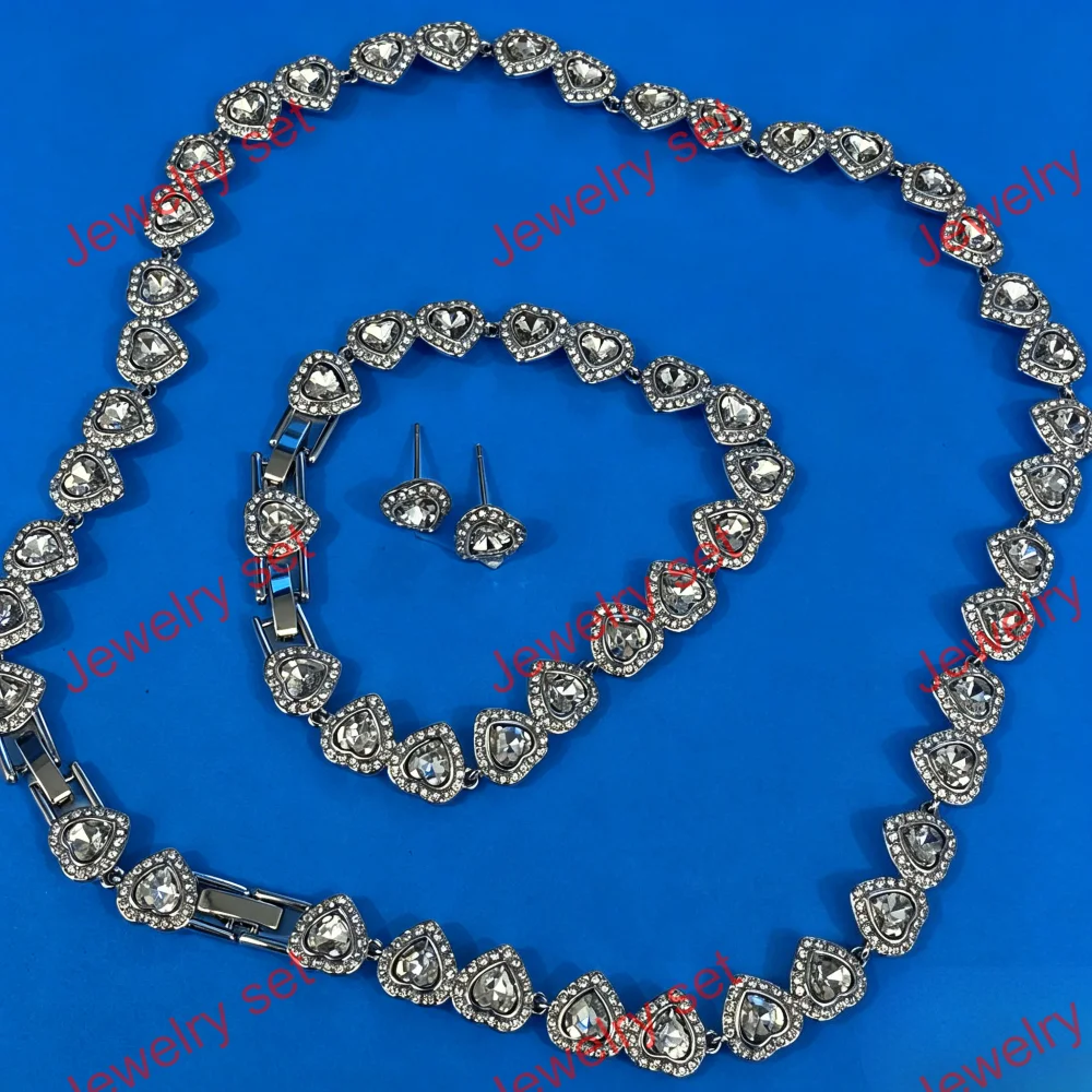 1pc S925 Sterling Silver Heart Shaped Jewelry Set,Unique Earrings,Bracelet,Necklace, For Daily, Party, And Banquet Decor
1pc S925 Sterling Silver Heart Shaped Jewelry Set,Unique Earrings,Bracelet,Necklace, For Daily, Party, And Banquet Decor
