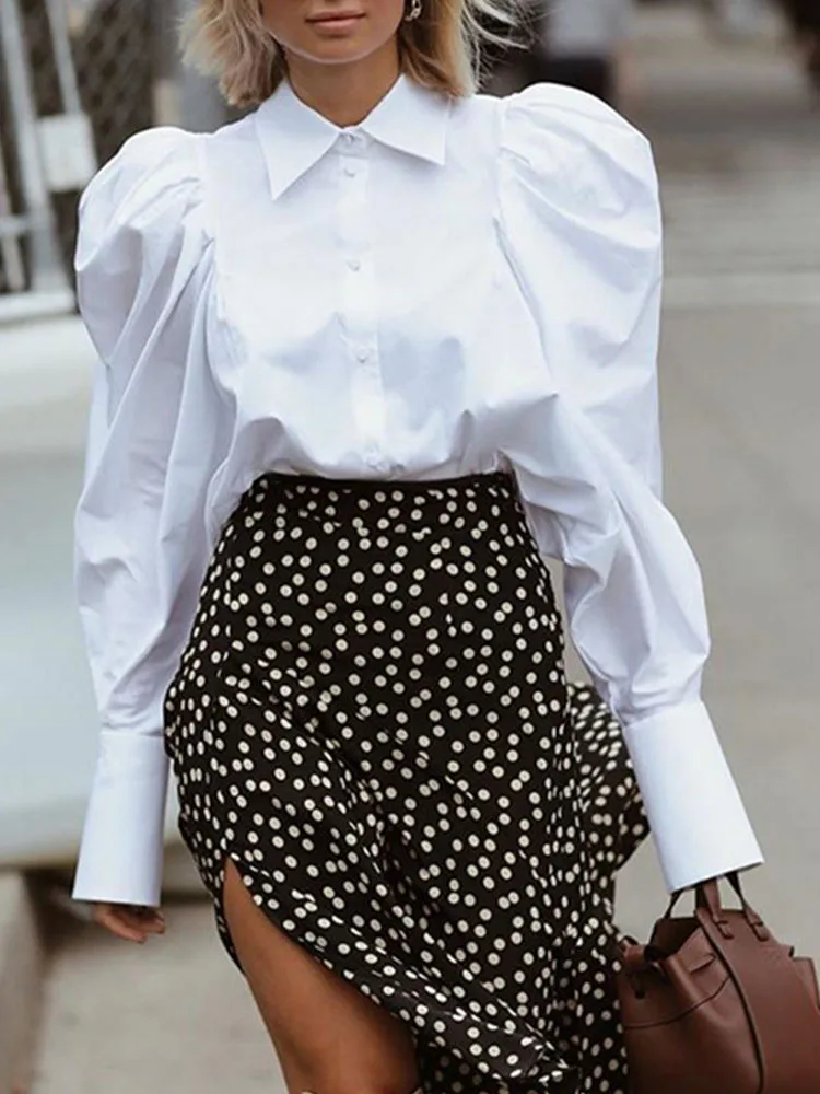 White Shirt Women Oversized Casual Blouse Autumn Female Single Breasted Puff Sleeve Tops Ladies Elegant Turn Down Collar Shirts
White Shirt Women Oversized Casual Blouse Autumn Female Single Breasted Puff Sleeve Tops Ladies Elegant Turn Down Collar Shirts