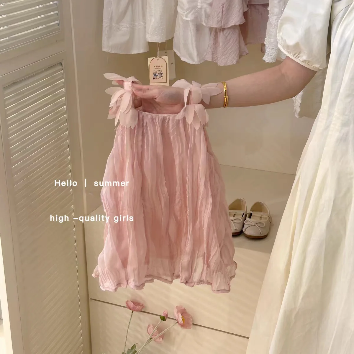 Children's Dress Girls' Pink Dress Summer Baby Sweet Princess Sleeveless Strap Fashion Solid Color Kids Skirt
Children's Dress Girls' Pink Dress Summer Baby Sweet Princess Sleeveless Strap Fashion Solid Color Kids Skirt