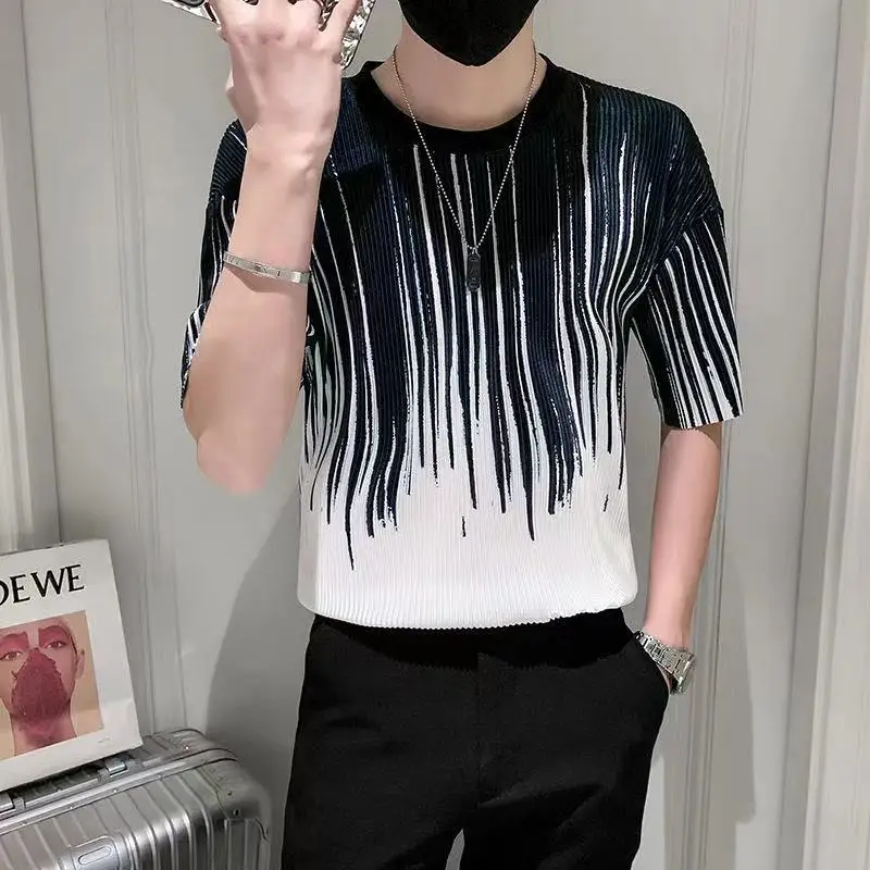 2023 New Men's T-shirt Summer Short Sleeve O-Neck Fashion Casual All-match Solid Color Commuter Streetwear Tops
2023 New Men's T-shirt Summer Short Sleeve O-Neck Fashion Casual All-match Solid Color Commuter Streetwear Tops