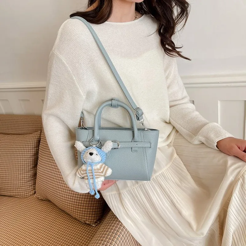 Элегантная кожаная женская сумка класса люкс в винтажном стиле, модная дизайнерская сумка-тоут, высококачественная модная сумка через плечо
Элегантная кожаная женская сумка класса люкс в винтажном стиле, модная дизайнерская сумка-тоут, высококачественная модная сумка через плечо