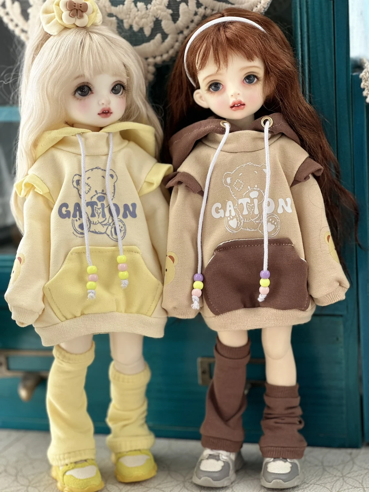 Одежда для куклы BJD, подходящая для размеров 1/4 1/5 1/6, милый комплект свитшотов на ножках, костюм, аксессуары для кукол (2 очки)
Одежда для куклы BJD, подходящая для размеров 1/4 1/5 1/6, милый комплект свитшотов на ножках, костюм, аксессуары для кукол (2 очки)