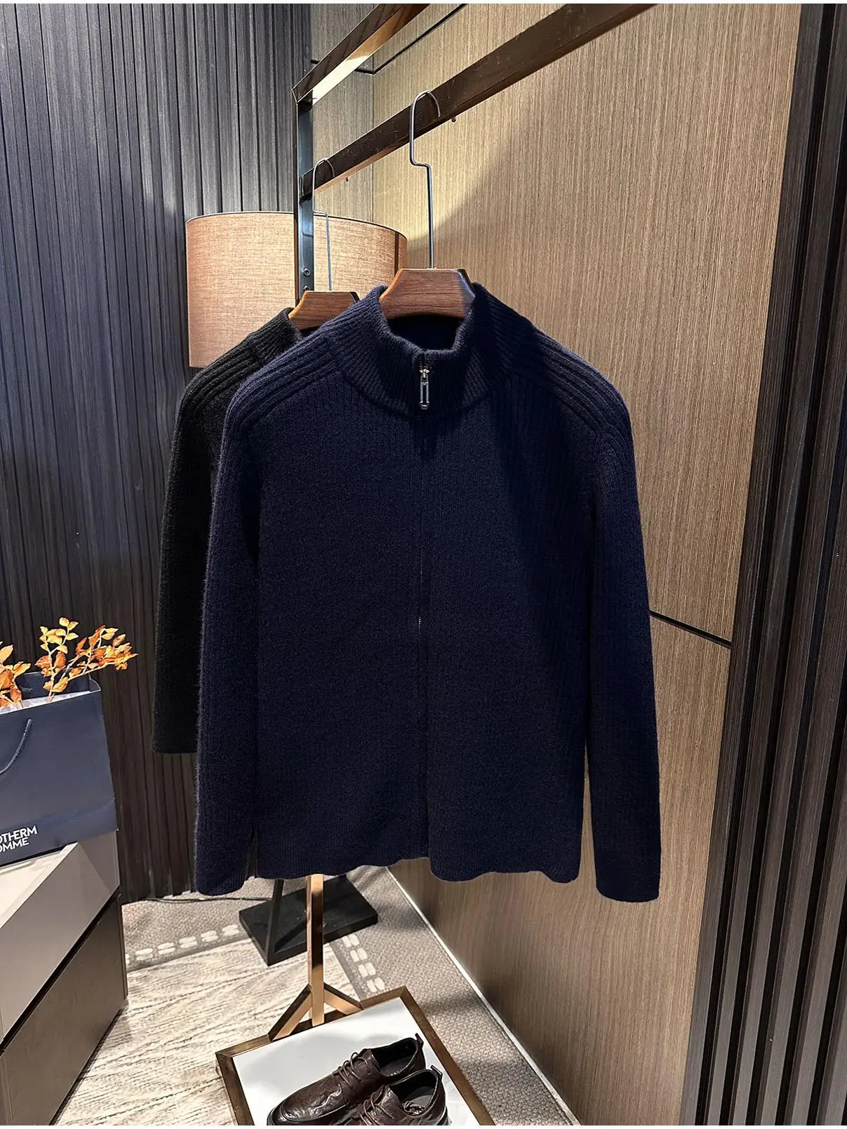 Men's Faionable Urban Thiened Knitted Cardigan Sweater Basic Sle Collarl Long Sve Pure Color Winter Outerwear
Men's Faionable Urban Thiened Knitted Cardigan Sweater Basic Sle Collarl Long Sve Pure Color Winter Outerwear