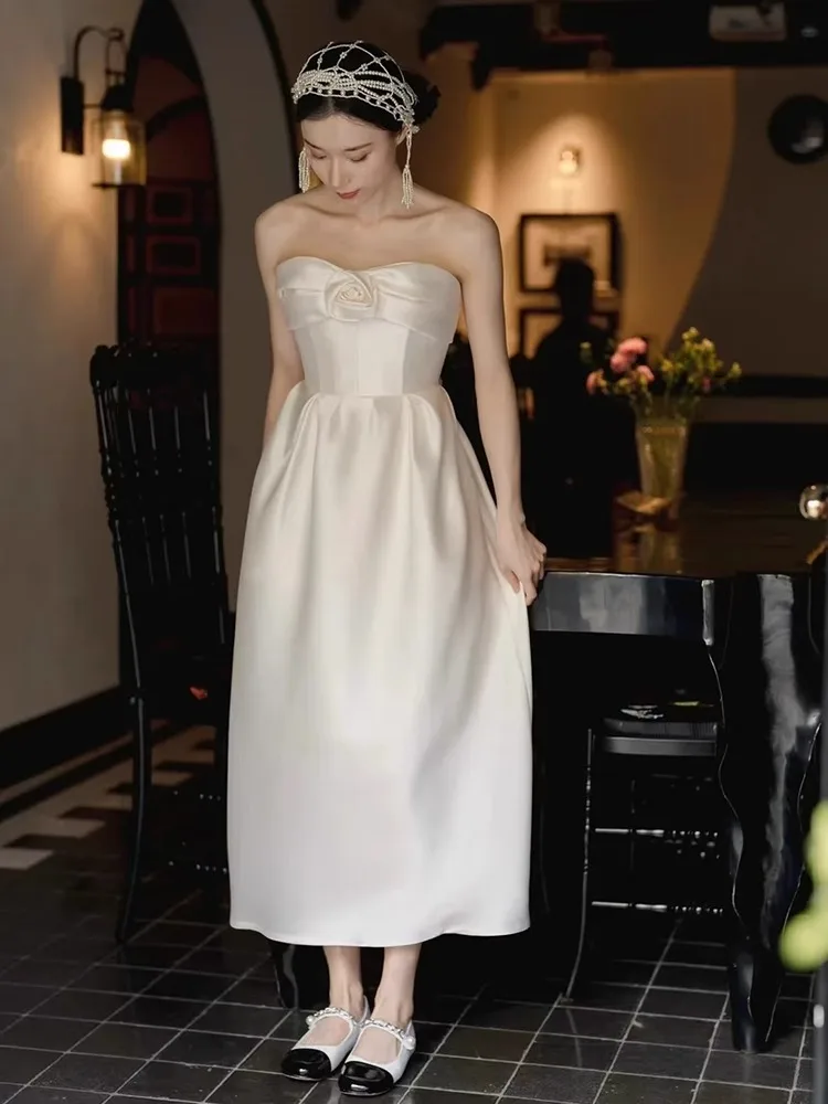 Light Satin Wedding Dress Simple Bridal Gown Outdoor Exit Veil Engagement Ceremony Dress Skirt for Short Women White
Light Satin Wedding Dress Simple Bridal Gown Outdoor Exit Veil Engagement Ceremony Dress Skirt for Short Women White