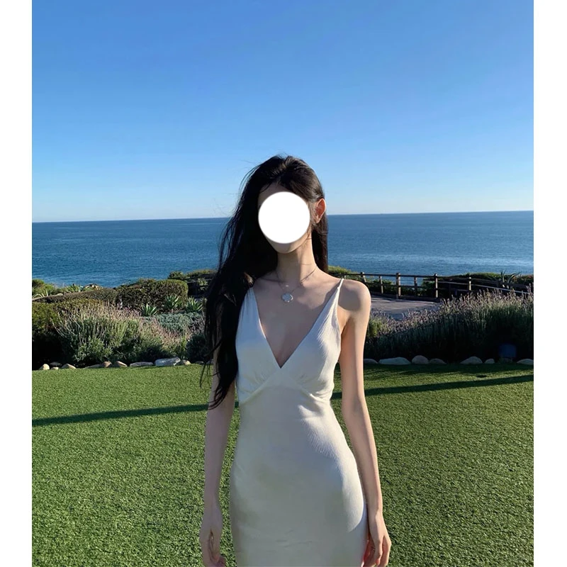 Elegant Slimming V-Neck Cotton Wrap Dress Women's Summer New Style Pure Desire Long Strapless Dress Fashionable Casual Wear
Elegant Slimming V-Neck Cotton Wrap Dress Women's Summer New Style Pure Desire Long Strapless Dress Fashionable Casual Wear