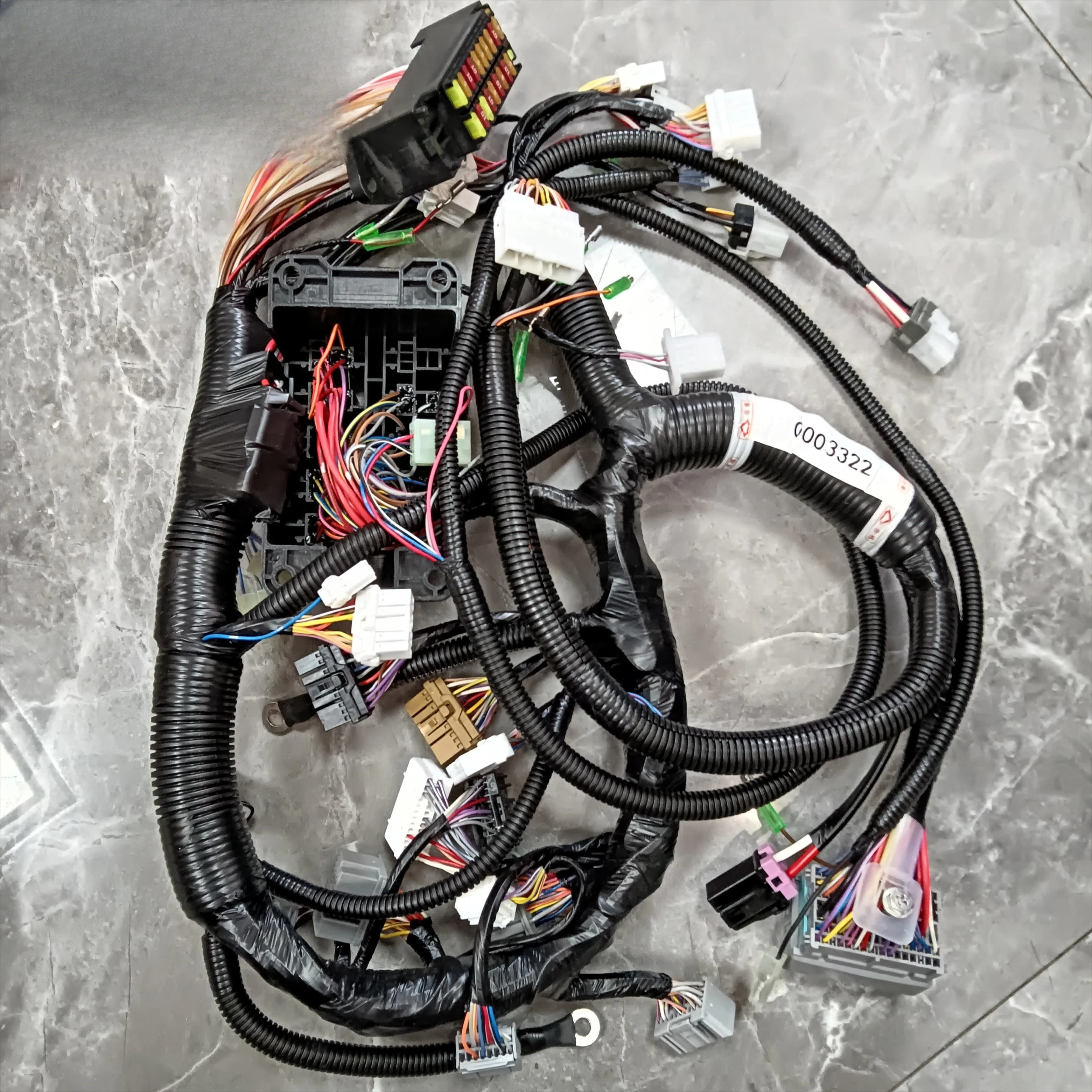 LNHF 0003322H-15 0003322 Excavator ZX200-1 ZX300-1 Inner Wiring Harness High Quality 0003322H-15 0003322 for
LNHF 0003322H-15 0003322 Excavator ZX200-1 ZX300-1 Inner Wiring Harness High Quality 0003322H-15 0003322 for