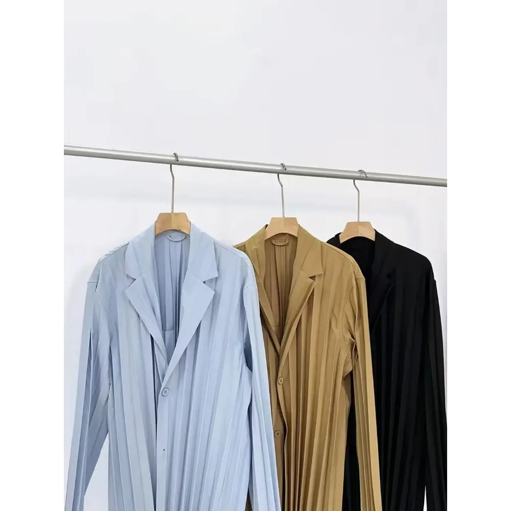 Miyake Pleated Men New Casual Suit Lapel Long Sleeve Jacket Coat Elasticated Stretch Straight Leg Pants Wrinkle-Free Men Fashion
Miyake Pleated Men New Casual Suit Lapel Long Sleeve Jacket Coat Elasticated Stretch Straight Leg Pants Wrinkle-Free Men Fashion