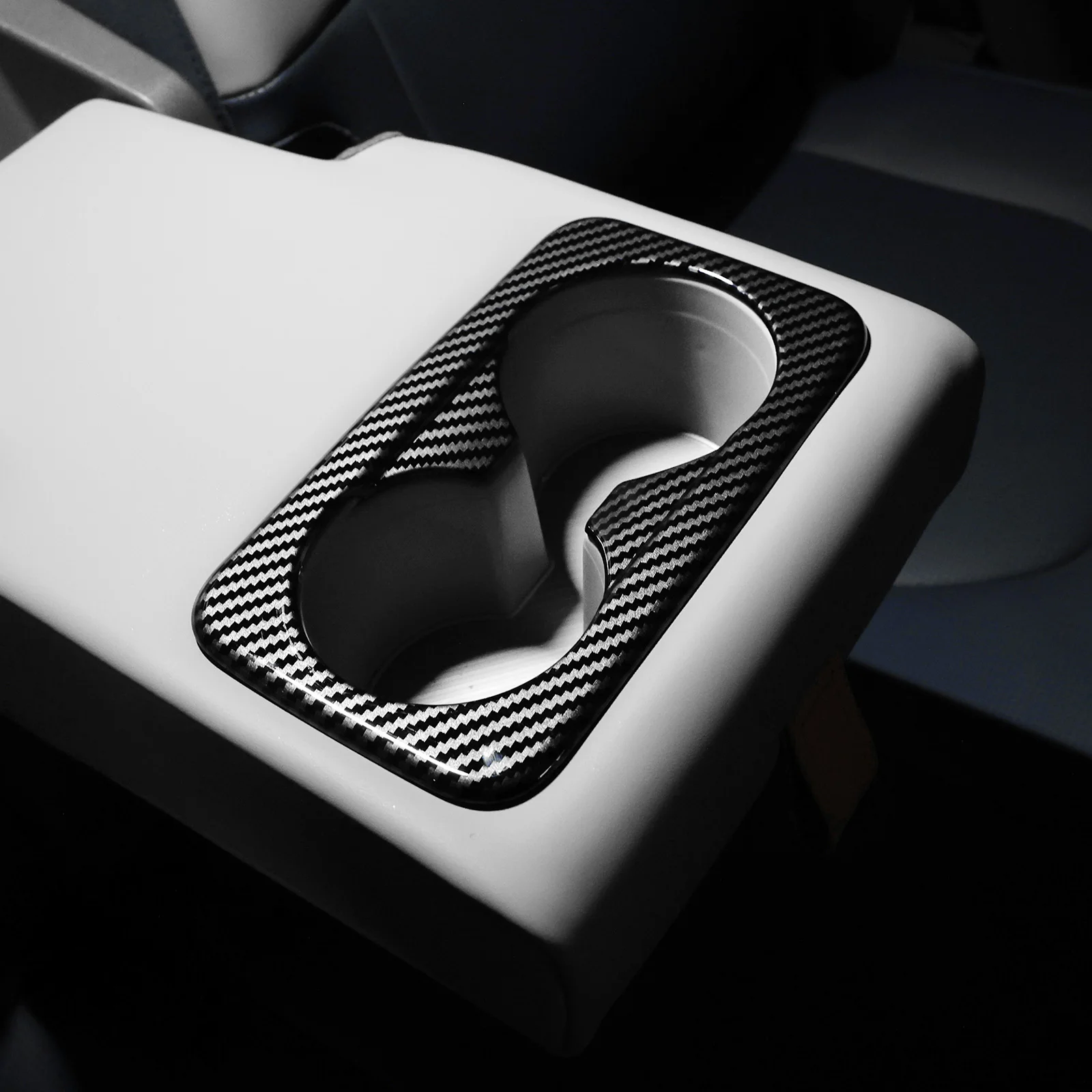 Easy To Use Car Rear Armrest Cup Holder Cover Water Cup Holder Trim Sticker For Kia EV4 2025 Interior Accessories
Easy To Use Car Rear Armrest Cup Holder Cover Water Cup Holder Trim Sticker For Kia EV4 2025 Interior Accessories