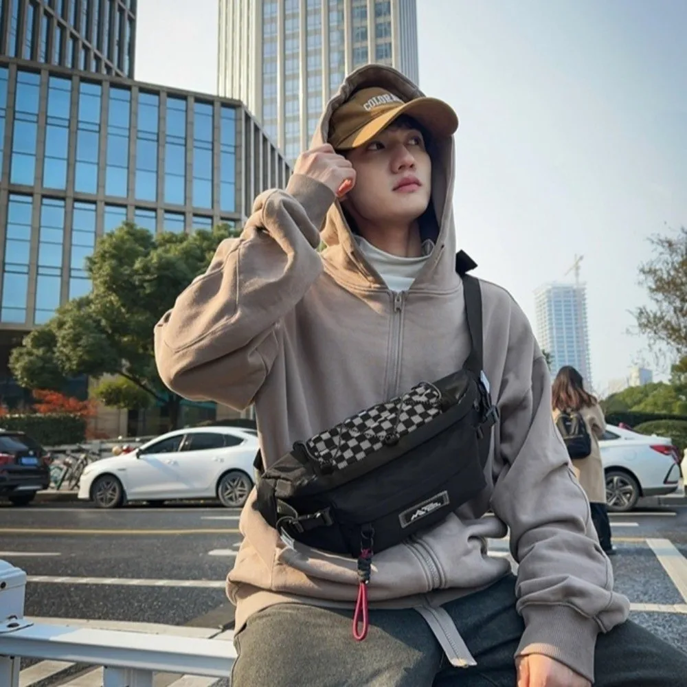 Portable Casual Men's Chest Bag Waterproof Large Capacity Nylon Shoulder Bag Commuting Breathable Crossbody Fanny Pack Biking 
Portable Casual Men's Chest Bag Waterproof Large Capacity Nylon Shoulder Bag Commuting Breathable Crossbody Fanny Pack Biking