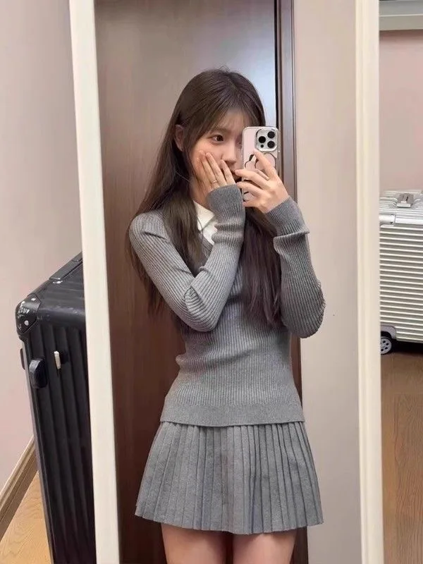 Sweet And Spicy Style High Waist Slimming Knitted Sweater And Skirt Set Women's Fashion Autumn Winter Two-Piece Ensemble
Sweet And Spicy Style High Waist Slimming Knitted Sweater And Skirt Set Women's Fashion Autumn Winter Two-Piece Ensemble