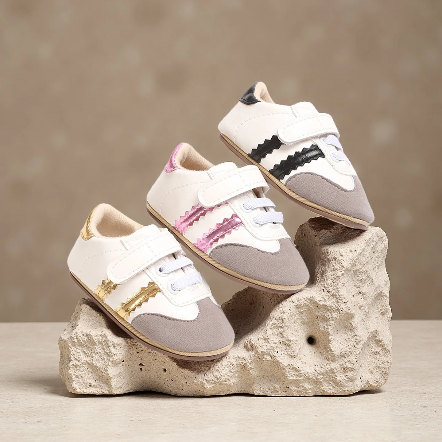 Модная спортивная обувь для детей от 0 до 18 месяцев, детские кроссовки из искусственной кожи, эргономичные детские кроссовки на мягкой подошве, детские кроссовки для мальчиков и девочек, теннисная обувь
Модная спортивная обувь для детей от 0 до 18 месяцев, детские кроссовки из искусственной кожи, эргономичные детские кроссовки на мягкой подошве, детские кроссовки для мальчиков и девочек, теннисная обувь