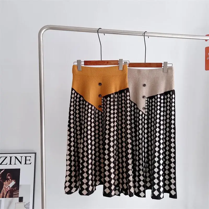 Design Sense! Color Contrast Irregular Plaid Knitted Skirt For Women 2022 New High Waist Elastic Pleated Skirt 2820
Design Sense! Color Contrast Irregular Plaid Knitted Skirt For Women 2022 New High Waist Elastic Pleated Skirt 2820