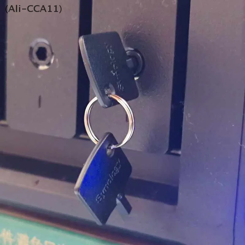 1Pc Plastic Hard Drive Bay Key Synology NAS Drive Bay Key For DS923+ 920+ DS1621+ DS1821+ Etc
1Pc Plastic Hard Drive Bay Key Synology NAS Drive Bay Key For DS923+ 920+ DS1621+ DS1821+ Etc