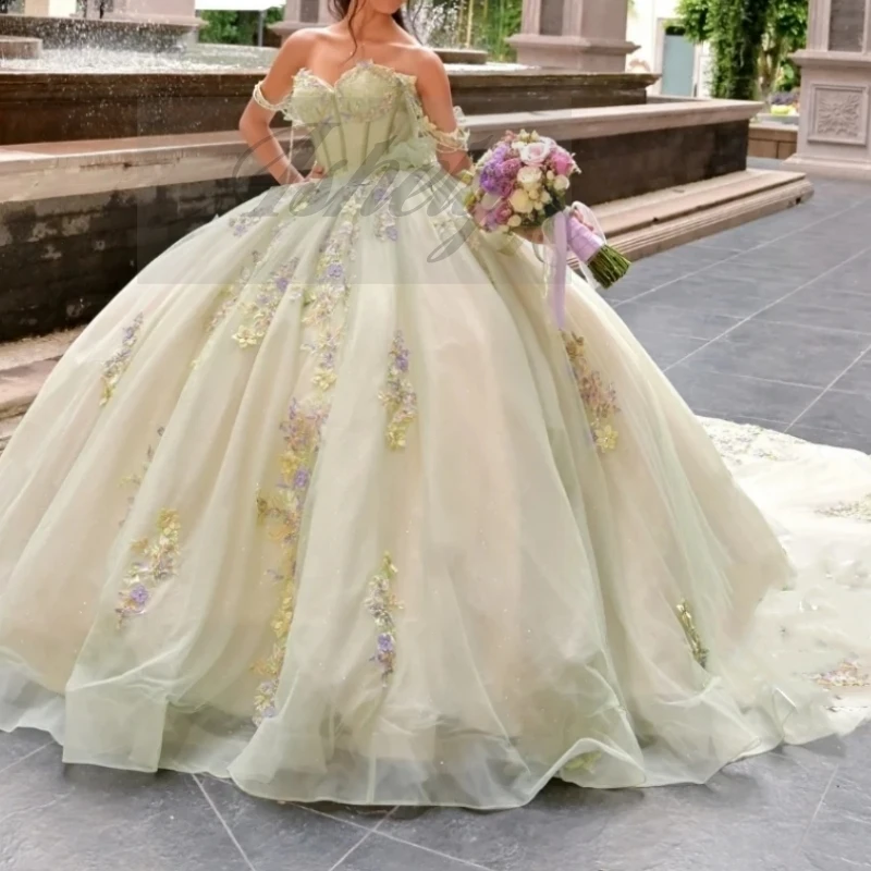 Платье на заказ Vestido De xv Quinceanera с открытыми плечами и кружевной аппликацией, пышное платье со шлейфом для выпускного вечера, дня рождения, особый случай 15.
Платье на заказ Vestido De xv Quinceanera с открытыми плечами и кружевной аппликацией, пышное платье со шлейфом для выпускного вечера, дня рождения, особый случай 15.