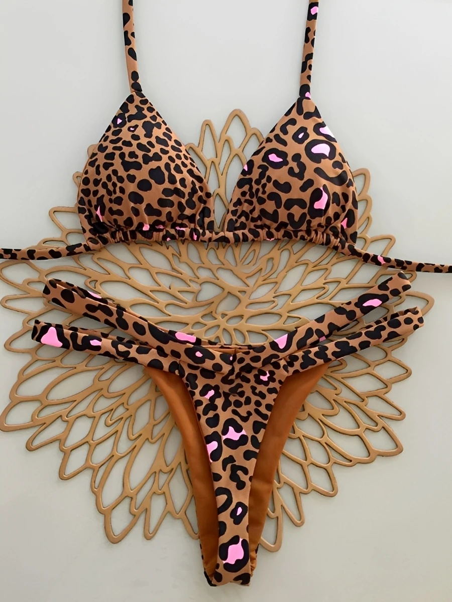 2026 Leopard Thong Bikinis Solid Padded Trikini Swimsuit Women Sexy Brazilian Swimwear Female Bathers Bathing Swimming Swim Suit
2026 Leopard Thong Bikinis Solid Padded Trikini Swimsuit Women Sexy Brazilian Swimwear Female Bathers Bathing Swimming Swim Suit